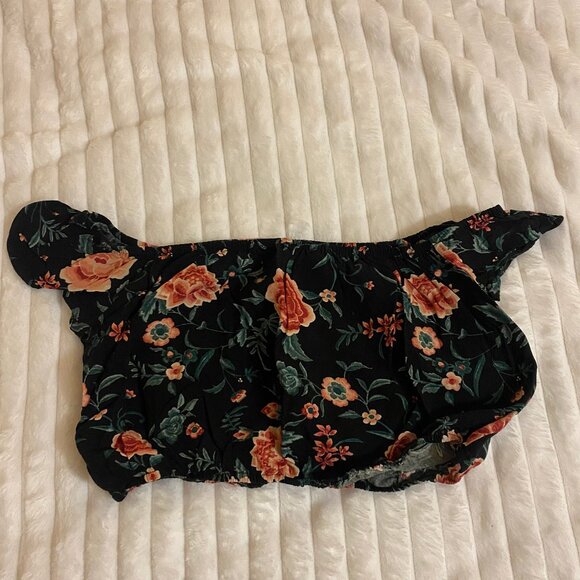 🌺 Floral Printed Forever 21 Off-Shoulder Crop Top - Picture 2 of 3